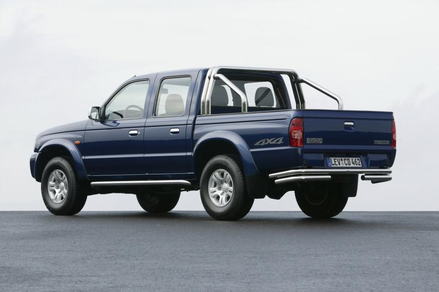  Mazda B2500 2004 года  (фото 28 из 81)